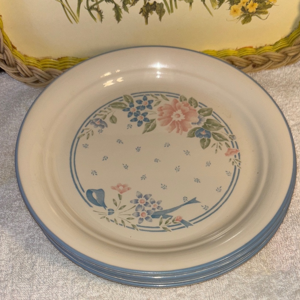 Corelle “Symphony” Plates (6)